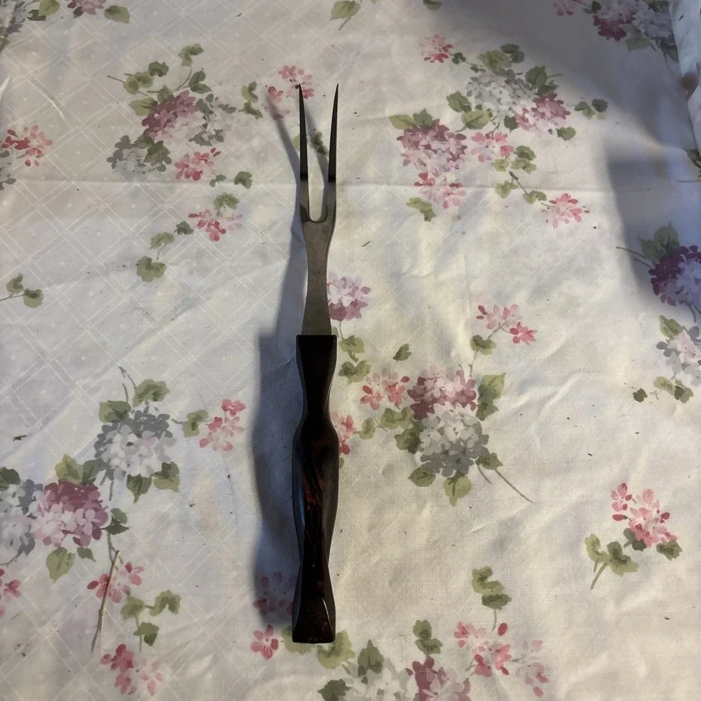 Cutco carving serving